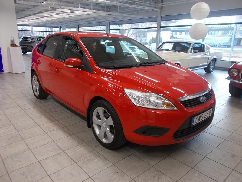 Begagnad Ford Focus 2010 Röd