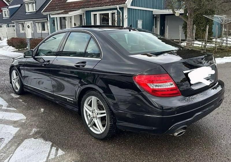 Begagnad Mercedes C250 AMG 204 HK (150 kW) 2012