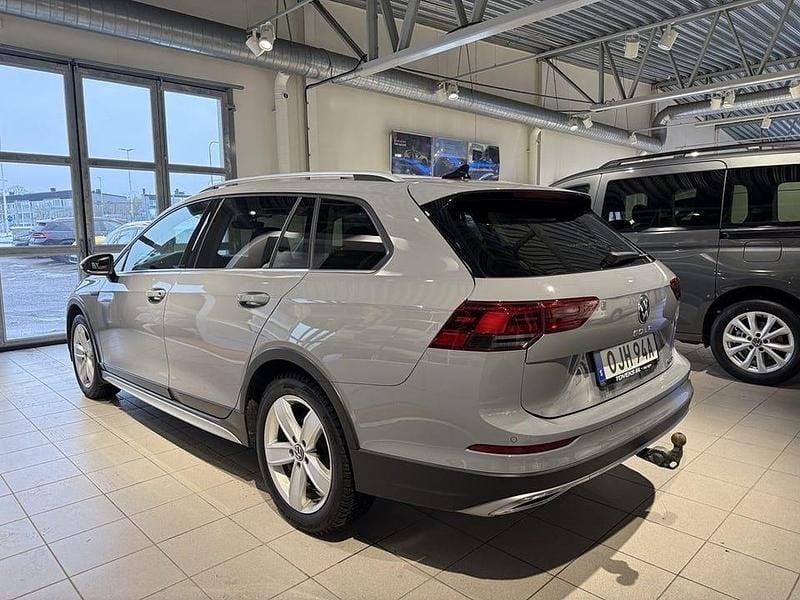 Begagnad VW Golf VIII 190 HK (139 kW) 2022 Moonstone grey