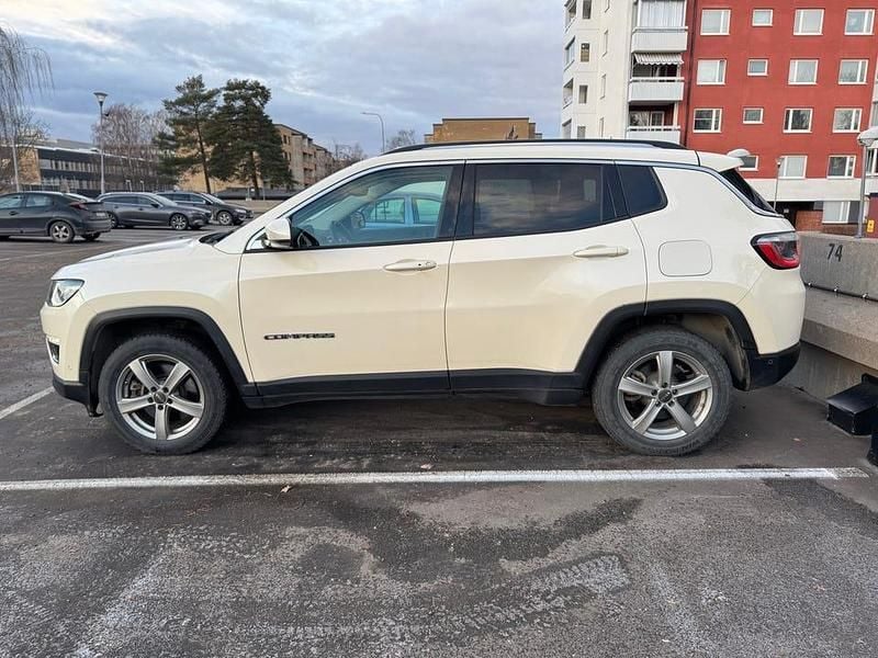 Begagnad Jeep Compass 190 HK (139 kW) 2020 SUV