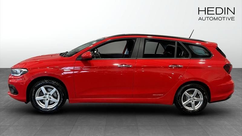 Begagnad Fiat Tipo Wagon 120 HK (88 kW) 2020 Röd Kombi