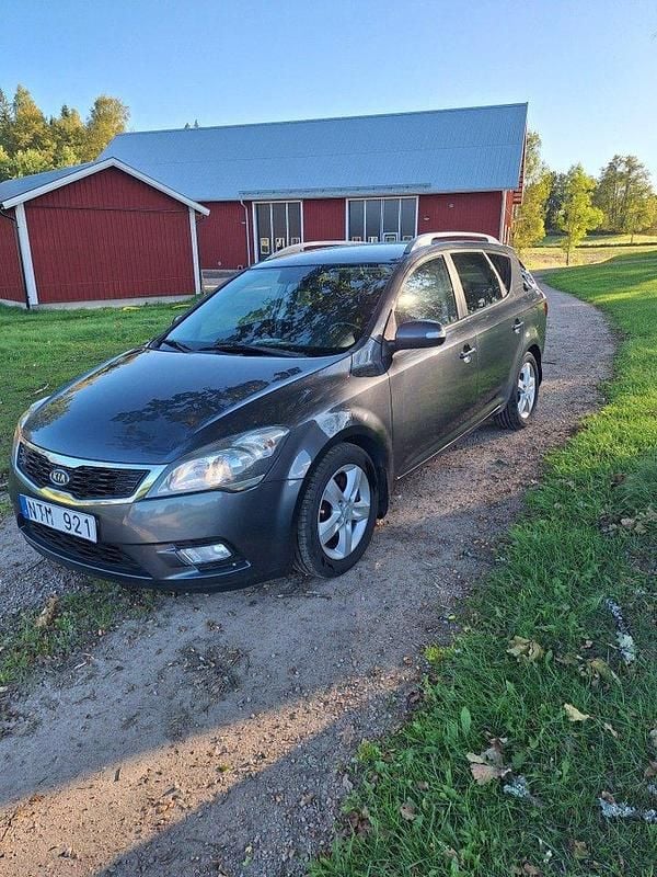 Begagnad 2012 Kia Ceed Kombi | 45 000 kr (Marknadspris) - Bild 1/4