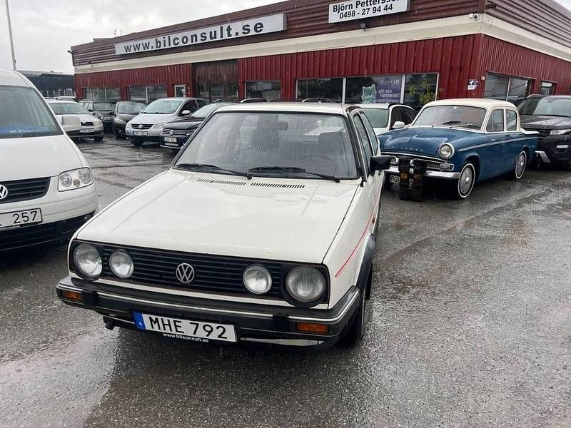 Vit Begagnad 1987 VW Golf II Halvkombi | 23 500 kr - Bild 1/4