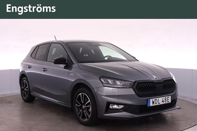 Grå Begagnad 2024 Skoda Fabia Monte Carlo Halvkombi | 229 000 kr (Lite dyr) - Bild 1/4