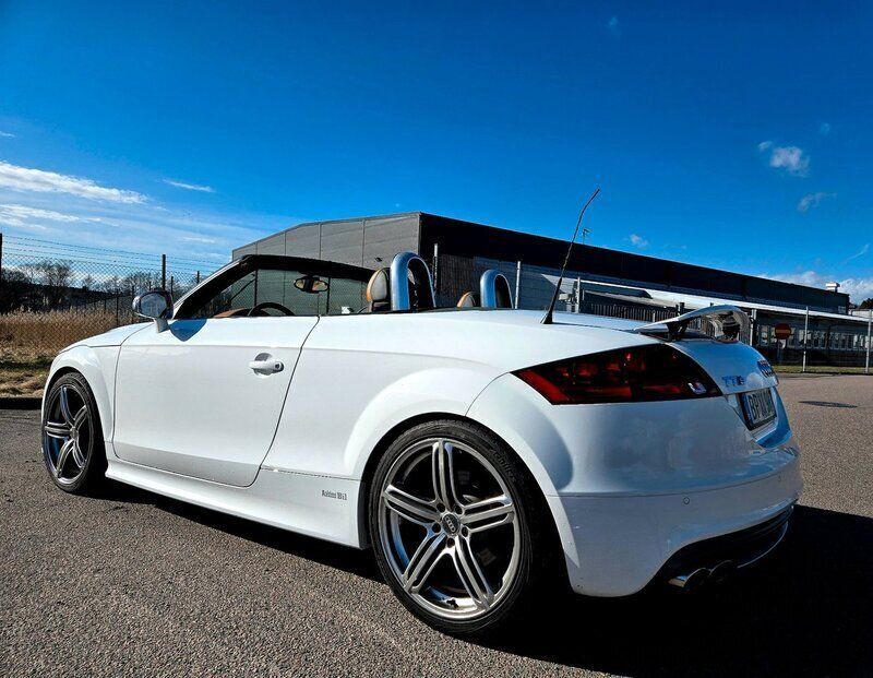 Begagnad Audi TT Roadster 272 HK (200 kW) 2009 Vit Cab