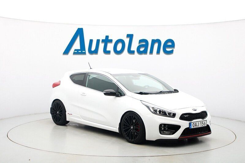 Vit Begagnad 2013 Kia ProCeed GT 2 Halvkombi | 109 900 kr (Dyr) - Bild 1/3