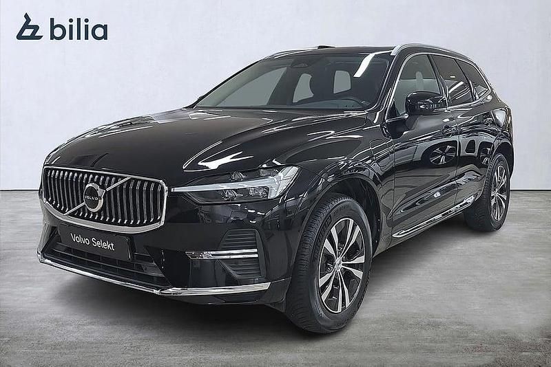 Svart Begagnad 2022 Volvo XC60 Core SUV | 374 000 kr (Superpris) - Bild 1/3