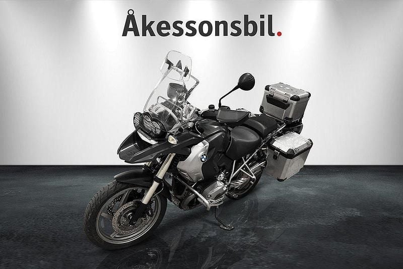 Grå Begagnad 2008 BMW 120 Halvkombi | 69 000 kr - Bild 1/4