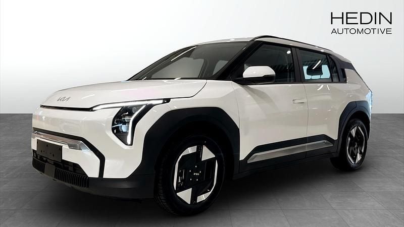 Vit (white) Ny 2025 Kia EV3 SUV | 459 390 kr (Marknadspris) - Bild 1/4