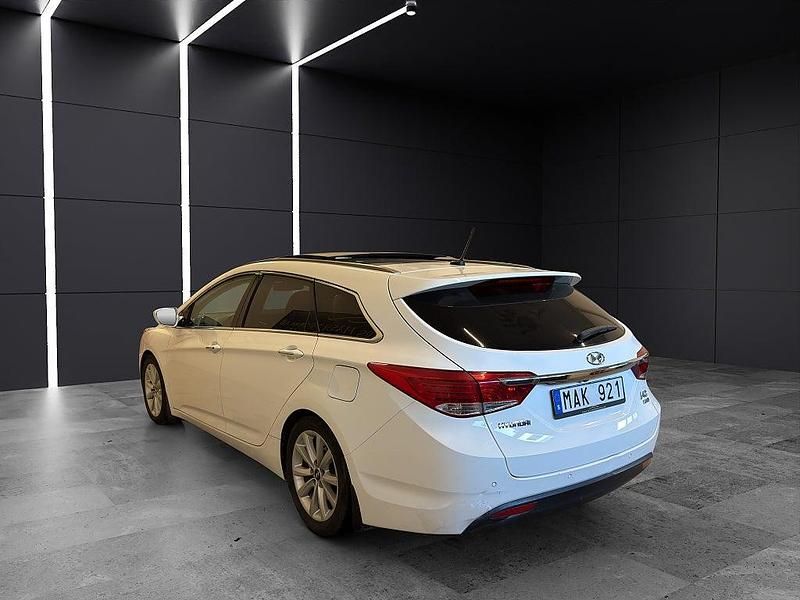 Begagnad Hyundai i40 136 HK (100 kW) 2011 Vit Kombi