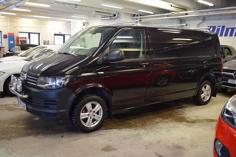 Begagnad VW T6.1 102 HK (75 kW) 2019 Svart Van