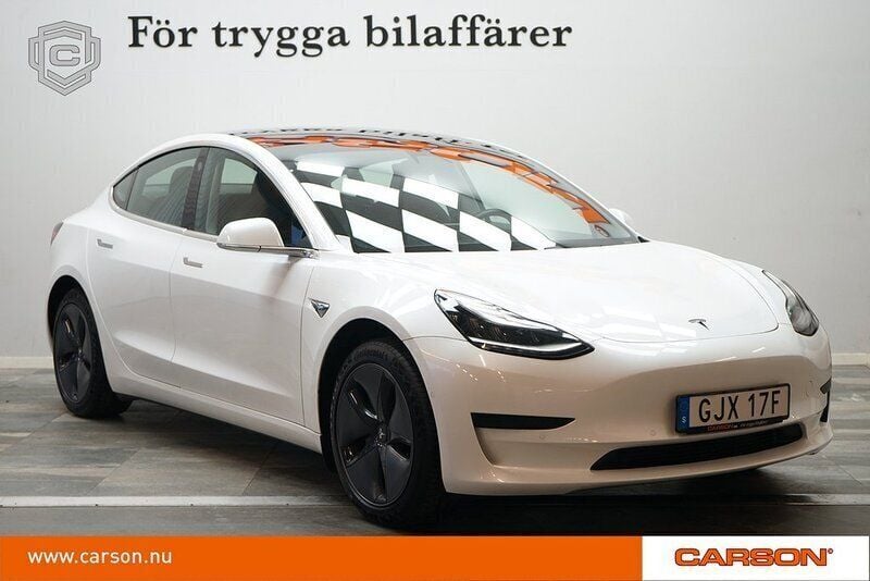 Vit Begagnad 2020 Tesla Model 3 Standard Range Plus Sedan | 227 900 kr (Marknadspris) - Bild 1/3