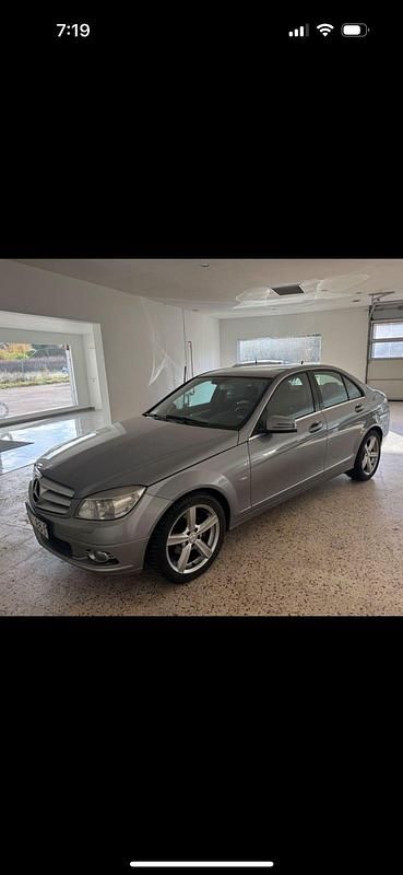Begagnad 2011 Mercedes C180 Sedan | 49 900 kr (Marknadspris) - Bild 1/4