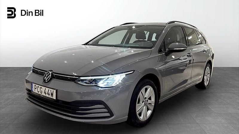 Moonstone grey Begagnad 2022 VW Golf VIII Kombi | 259 900 kr (Marknadspris) - Bild 1/4