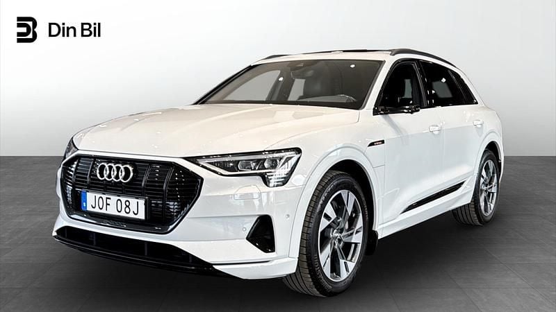 Begagnad Audi e-tron Advanced Plus 300 kW (408 HK) 2019 Glaciärvit metallic SUV