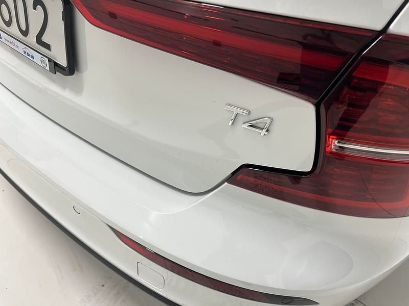 Begagnad Volvo S60 190 HK (139 kW) 2020 Vit Sedan
