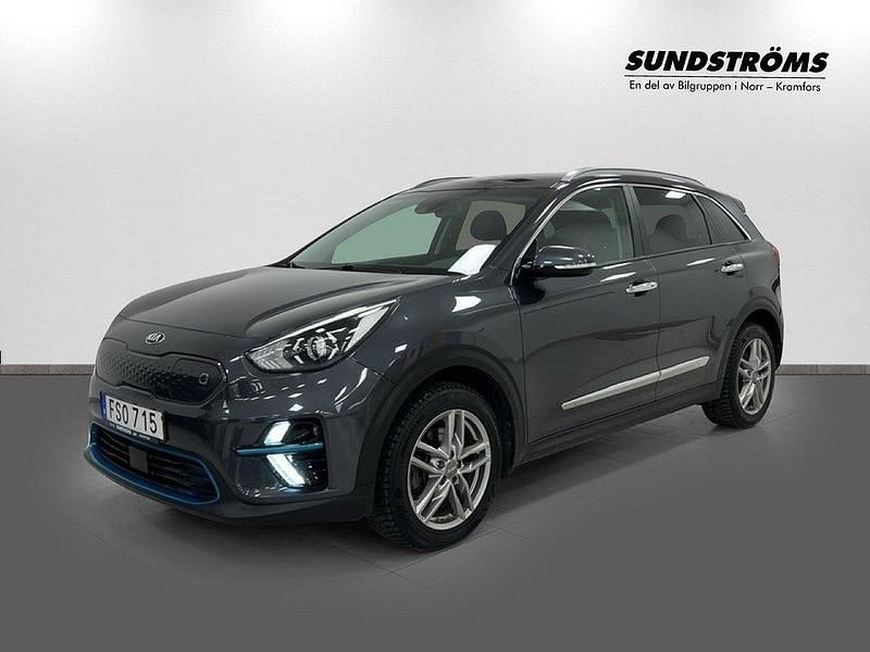 Grå Begagnad 2020 Kia e-Niro Advance SUV | 239 900 kr (Marknadspris) - Bild 1/3