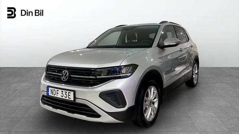 Silver Begagnad 2025 VW T-Cross Life SUV | 259 900 kr (Marknadspris) - Bild 1/4