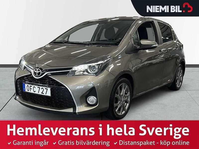 Mörkgrå Begagnad 2016 Toyota Yaris Style Halvkombi | 124 900 kr (Marknadspris) - Bild 1/3