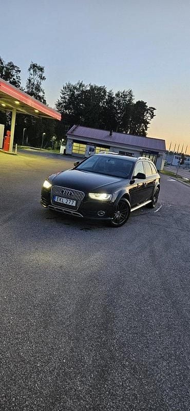 Svart Begagnad 2016 Audi A4 Kombi | 140 000 kr (Marknadspris) - Bild 1/4