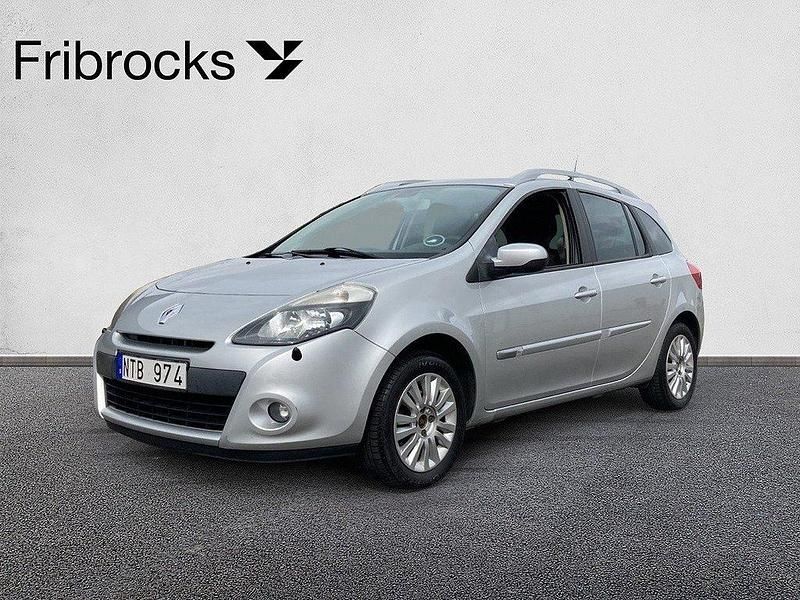 Silver Begagnad 2012 Renault Clio GrandTour Kombi | 29 000 kr - Bild 1/4
