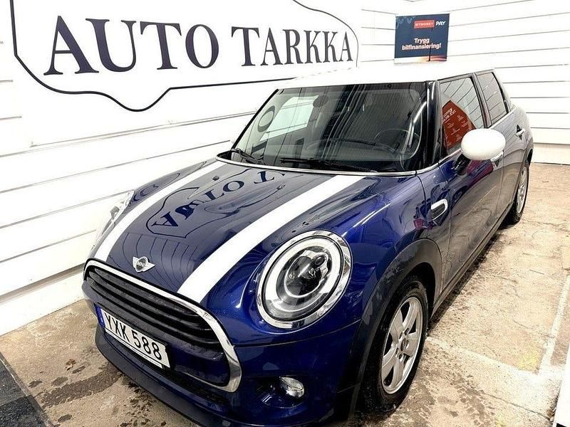Blå Begagnad 2017 Mini Cooper Pepper Halvkombi | 129 000 kr (Marknadspris) - Bild 1/4