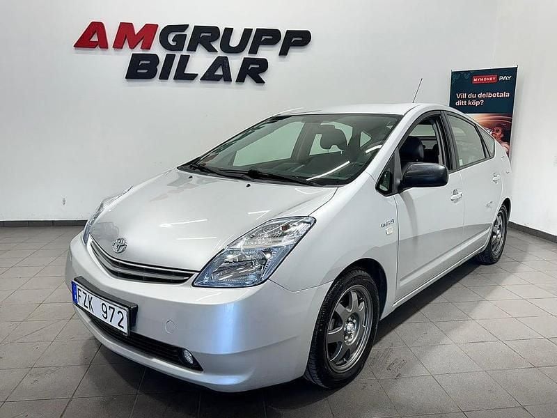 Begagnad Toyota Prius 112 HK (82 kW) 2007 Silver Halvkombi