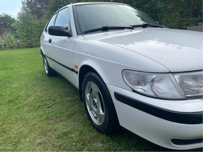 Begagnad Saab 9-3 131 HK (96 kW) 1999 Halvkombi