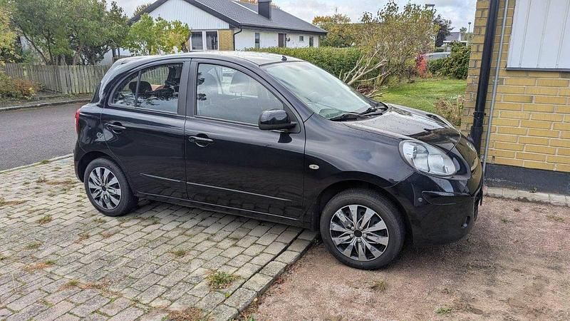 Svart Begagnad 2011 Nissan Micra Halvkombi | 50 000 kr (Lite dyr) - Bild 1/4