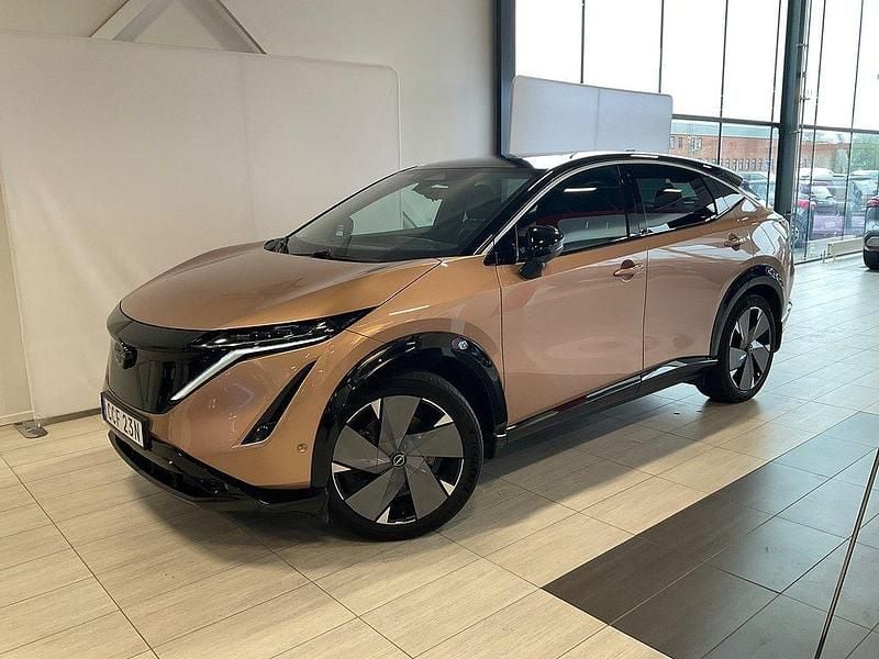 Guldmet Begagnad 2022 Nissan Ariya Evolve SUV | 429 900 kr (Marknadspris) - Bild 1/4