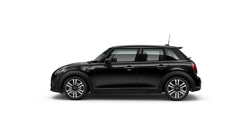 Begagnad Mini Cooper 178 HK (130 kW) 2022 Midnight black ii Halvkombi