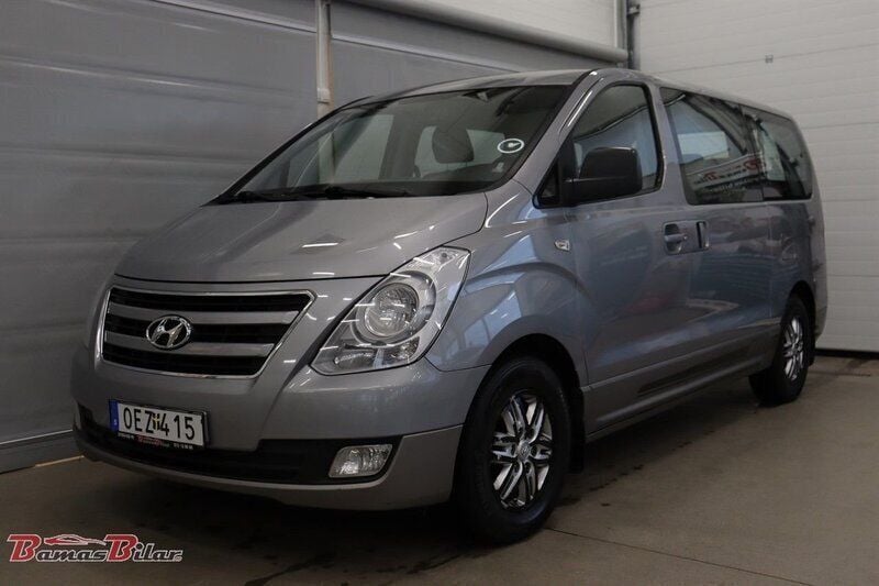 Silver Begagnad 2016 Hyundai H-1 Minibuss | 139 900 kr - Bild 1/4