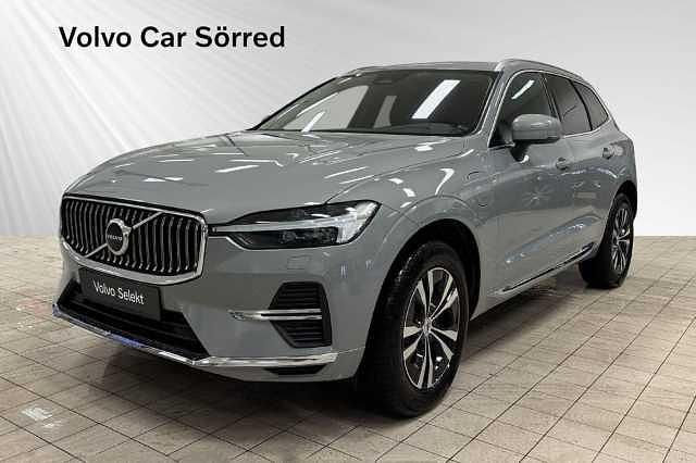 Mörkblå Begagnad 2024 Volvo XC60 Core SUV | 514 900 kr (Bra pris) - Bild 1/3