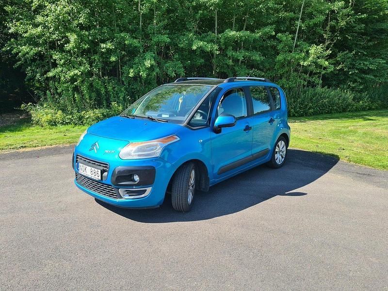 Blå Begagnad 2009 Citroën C3 Picasso Minibuss | 29 500 kr (Marknadspris) - Bild 1/4