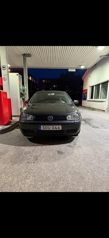 Begagnad 2002 VW Golf IV GTI | 25 000 kr (Marknadspris) - Bild 1/4