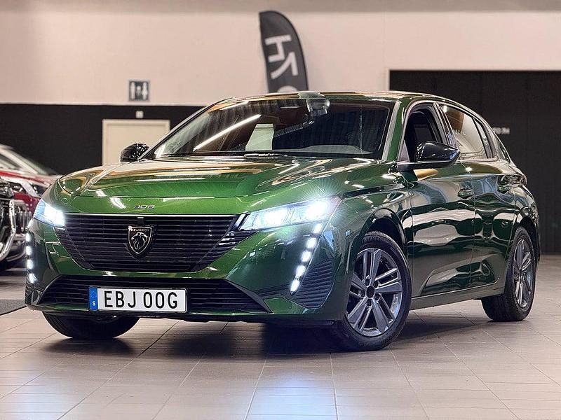 Grön Begagnad 2022 Peugeot 308 Halvkombi | 189 900 kr (Marknadspris) - Bild 1/4