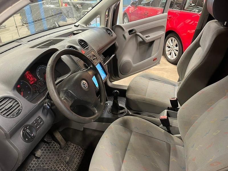 Begagnad VW Caddy 69 HK (50 kW) 2008 Minibuss
