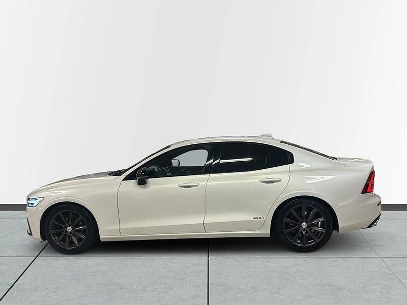 Begagnad Volvo S60 R-Design 253 HK (186 kW) 2019 Vit Sedan