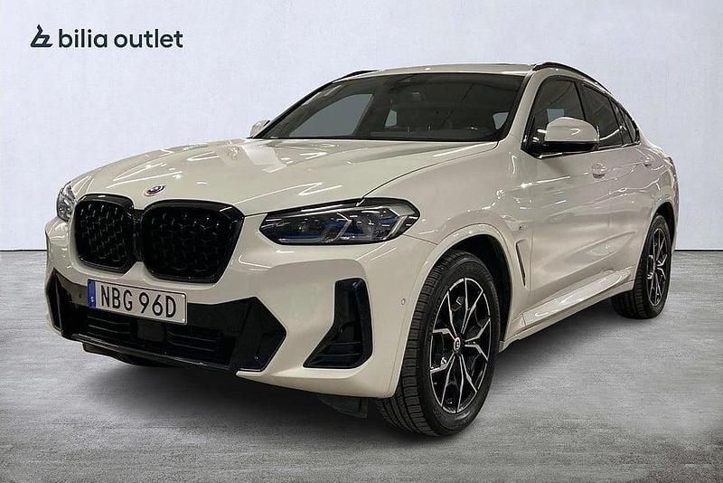 Vit Begagnad 2022 BMW X4 M Sport SUV | 519 900 kr (Marknadspris) - Bild 1/3