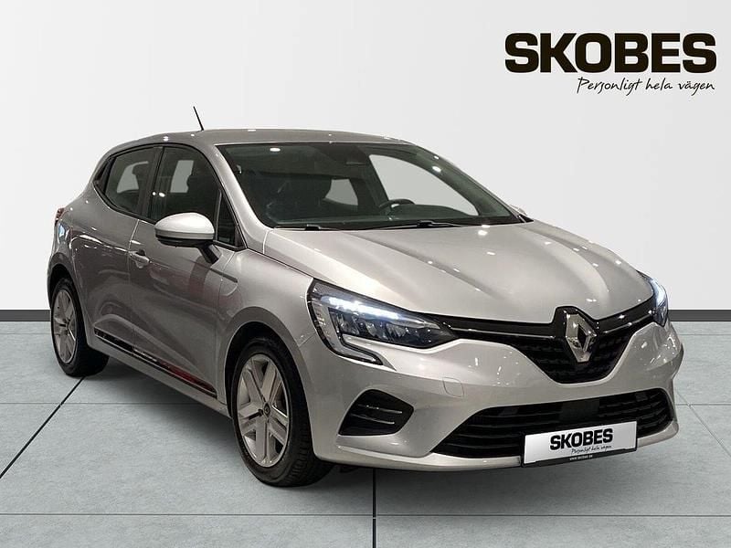 Silver Begagnad 2022 Renault Clio V Zen Halvkombi | 149 500 kr (Marknadspris) - Bild 1/3
