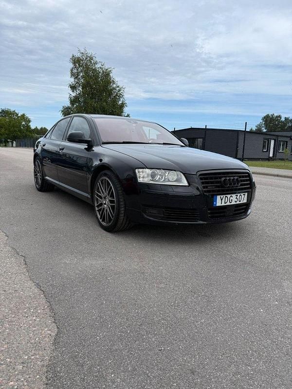 Svart Begagnad 2009 Audi A8 Sedan | 79 900 kr - Bild 1/4