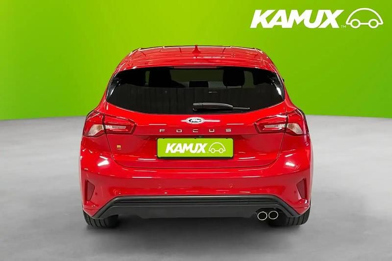 Begagnad Ford Focus ST-Line 125 HK (91 kW) 2020 Röd Halvkombi