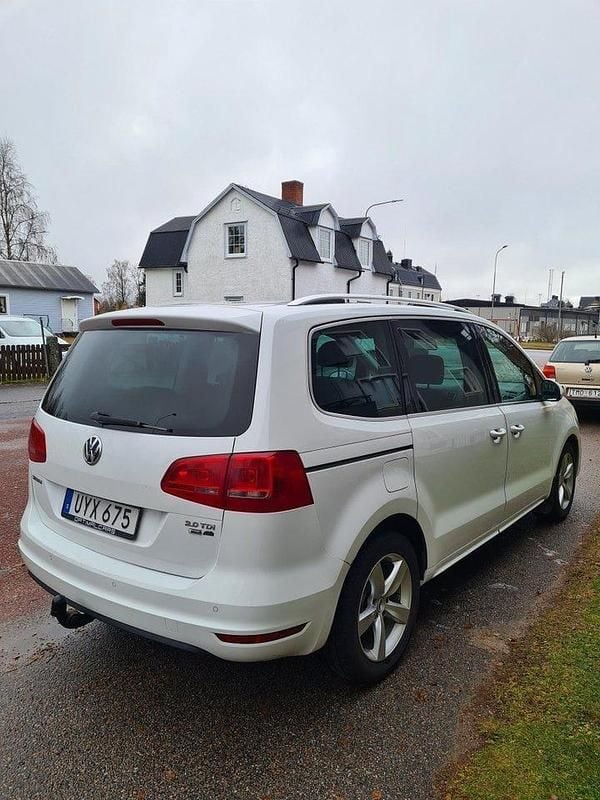 Begagnad VW Sharan 140 HK (102 kW) 2015 Minibuss