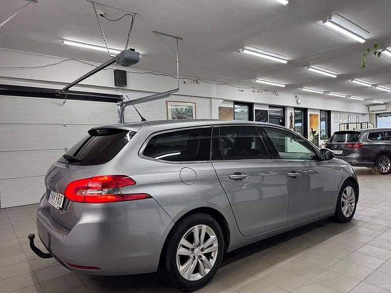 Begagnad Peugeot 308 Active 110 HK (80 kW) 2015 Grå Kombi