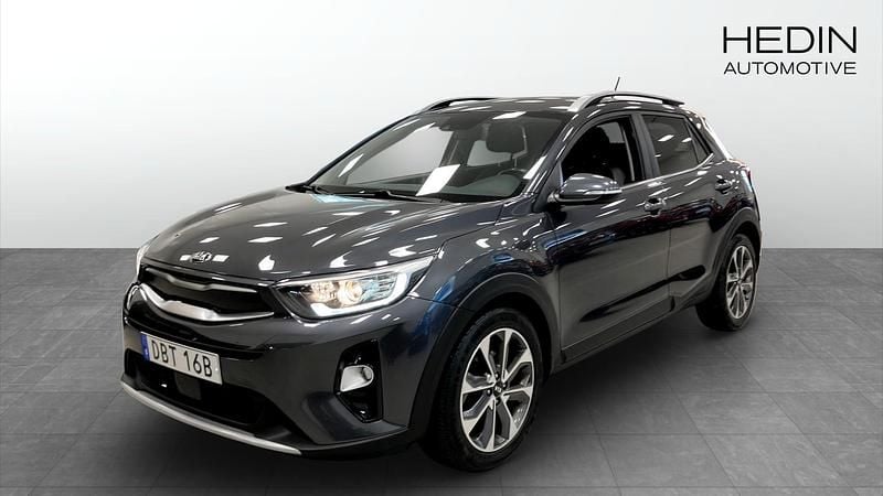 Grå (grey) Begagnad 2020 Kia Stonic Advance SUV | 179 500 kr (Marknadspris) - Bild 1/4