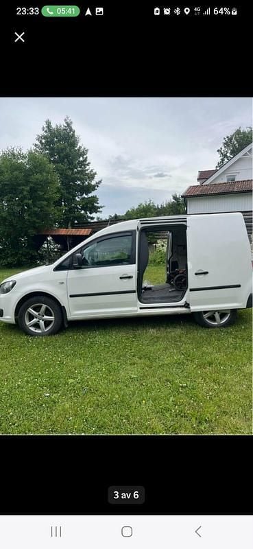Begagnad VW Caddy 102 HK (75 kW) 2011 Minibuss