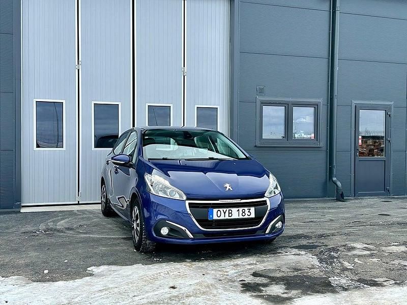 Begagnad Peugeot 208 82 HK (60 kW) 2015 Blå Halvkombi