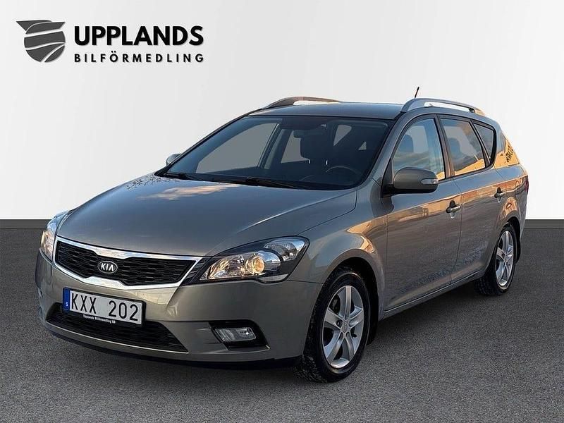 Silver Begagnad 2010 Kia Ceed Sportswagon Kombi | 44 900 kr (Bra pris) - Bild 1/4