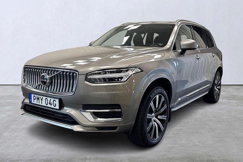Grå Begagnad 2022 Volvo XC90 Inscription SUV | 639 900 kr (Lite dyr) - Bild 1/4