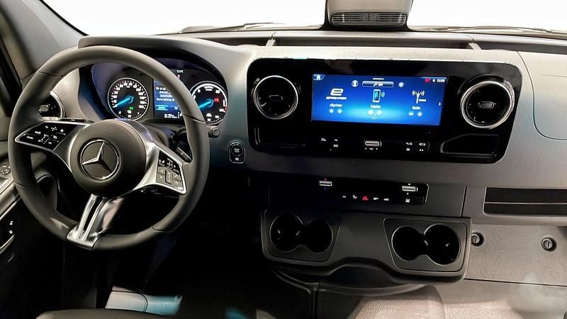 Ny Mercedes 420 11 kW (15 HK) 2025 Vit Pickup